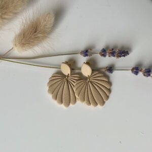Amara- Taupe