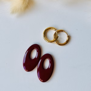 Britt - Bordeauxrood